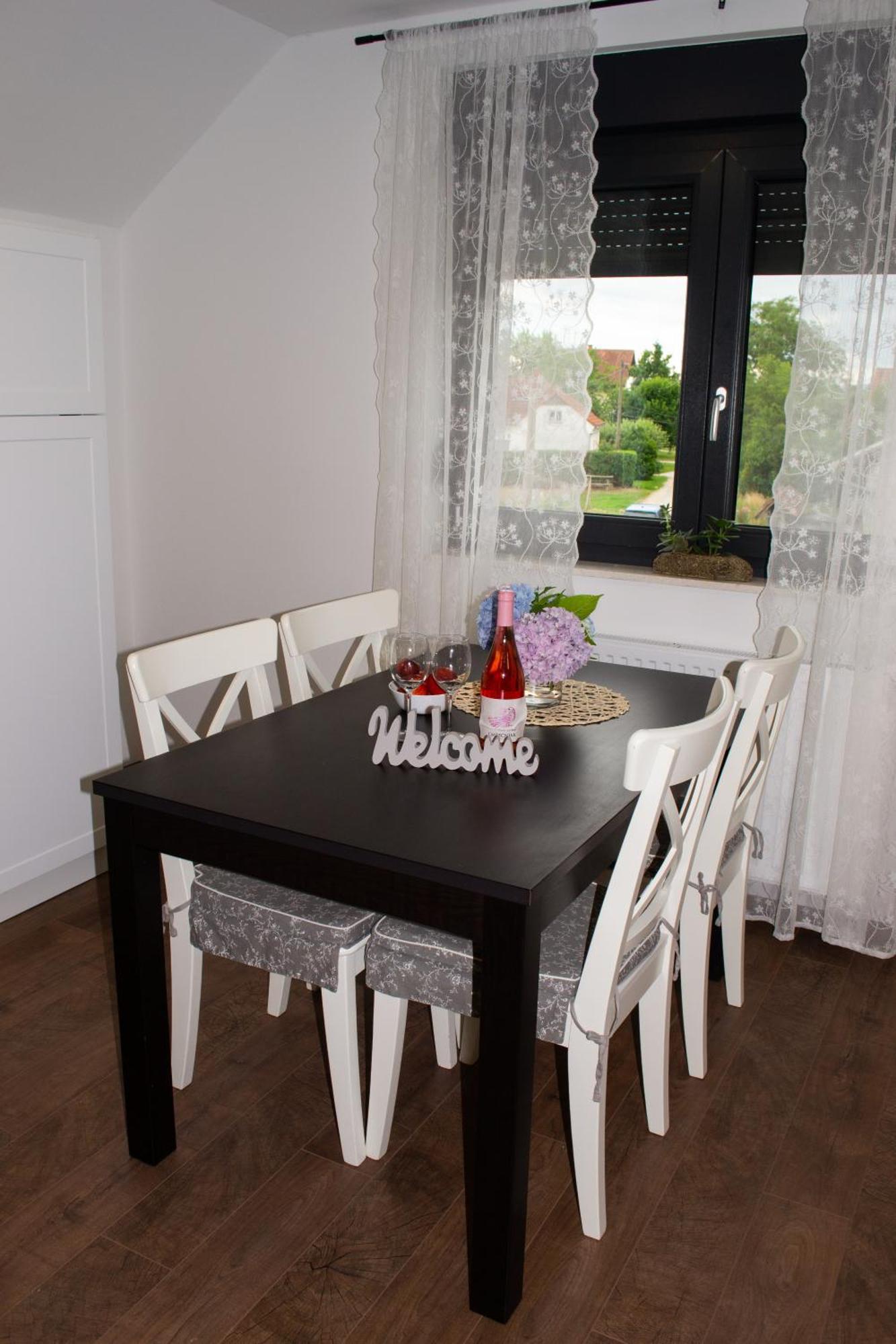 Kraljeva Hiza - Apartmani I Sobe Kralj Sveti Martin Na Muri Esterno foto